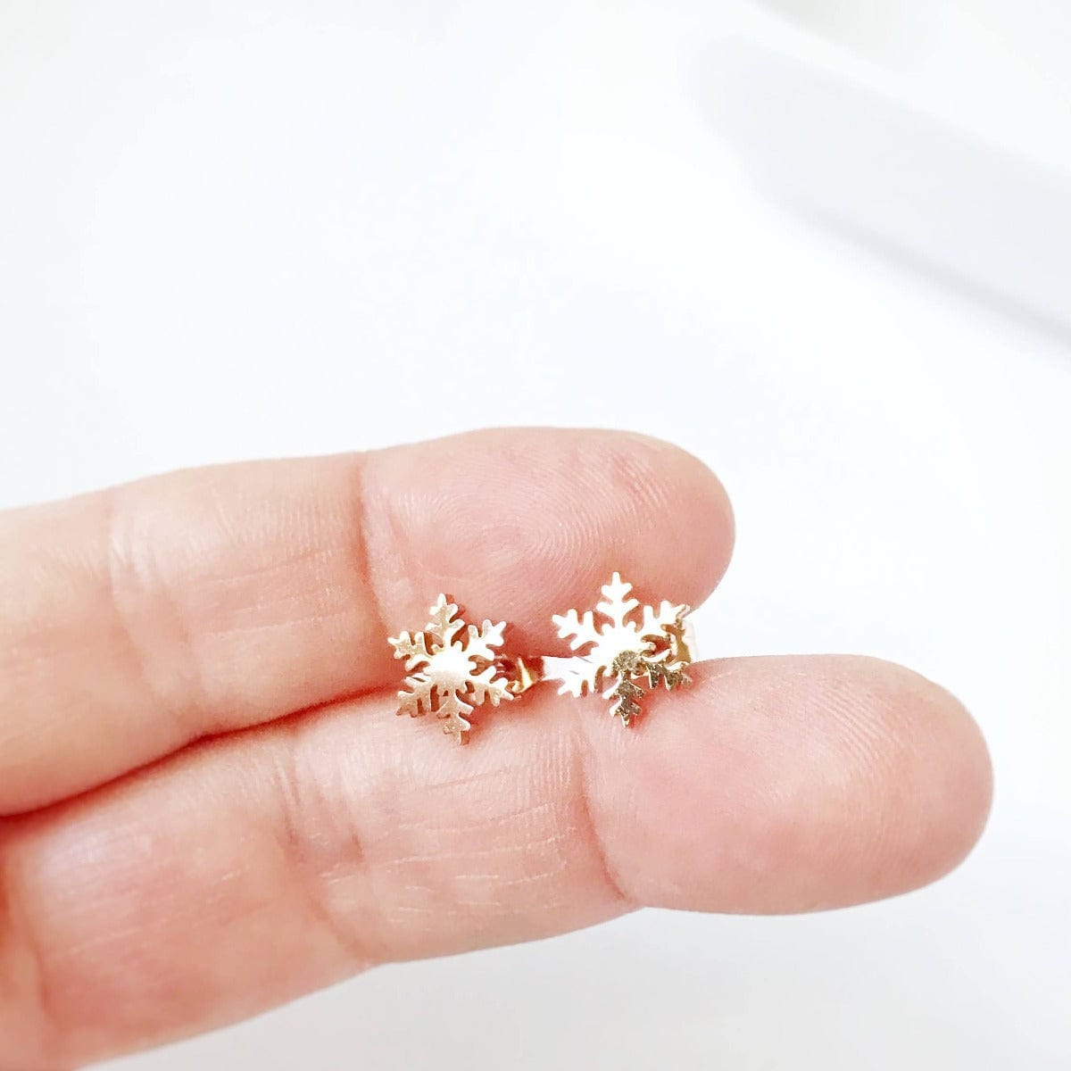 1/20 CT. T.W. Diamond Snowflake Stud Earrings in Sterling Silver | Zales